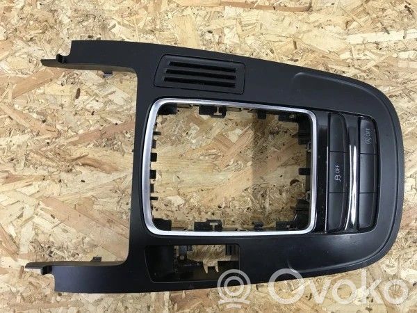 Audi A4 S4 B8 8K Rankinio stabdžio jungtukas 