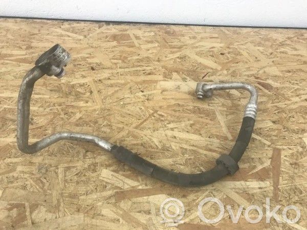 Volkswagen PASSAT B6 Ilmastointilaitteen putki (A/C) 