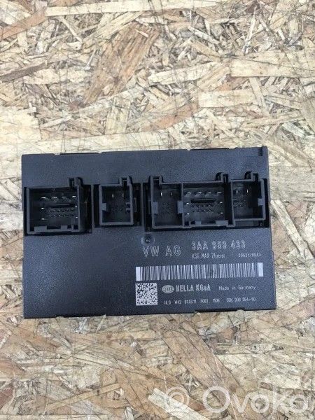 Volkswagen PASSAT B7 Comfort/convenience module 