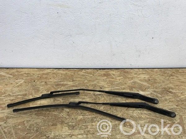 Volkswagen Polo V 6R Etupyyhkimen sulan varsi 