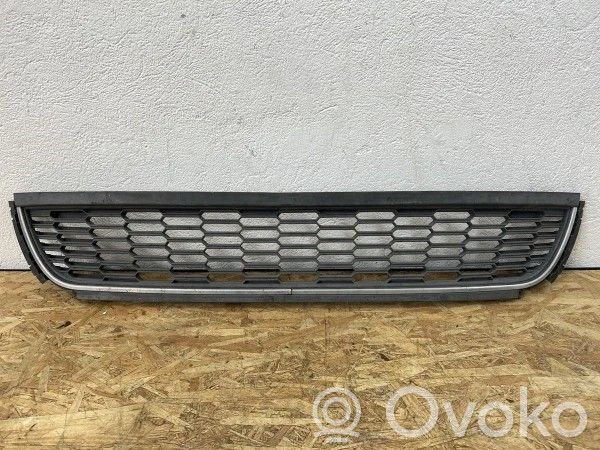 Kratka dolna zderzaka przedniego   6R0853677B,24837