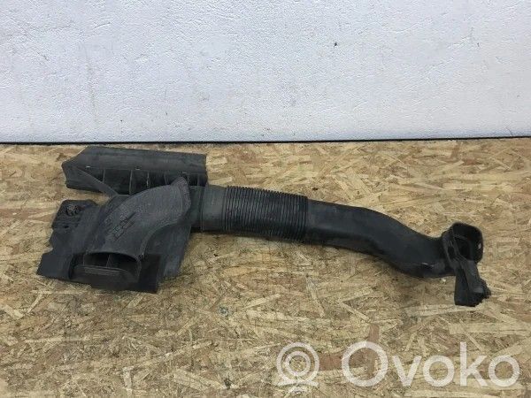 Ford Mondeo MK IV Turboahtimen ilmanoton letku 