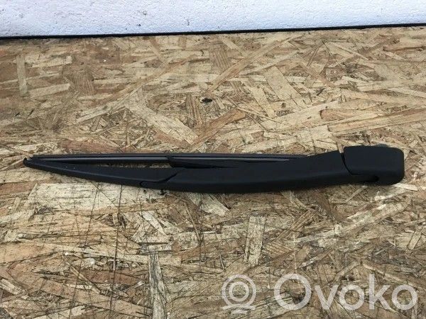 Ford Mondeo MK IV Brazo del limpiaparabrisas trasero 