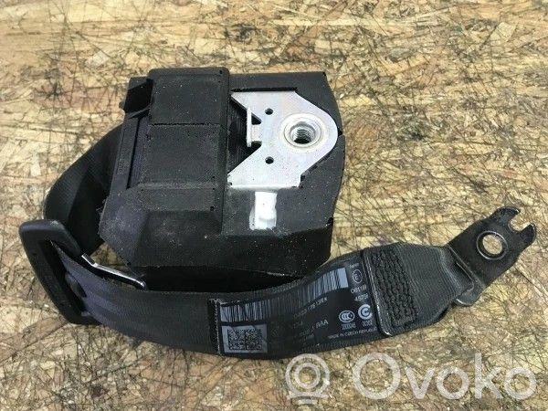 Volkswagen PASSAT B7 Rear seatbelt 