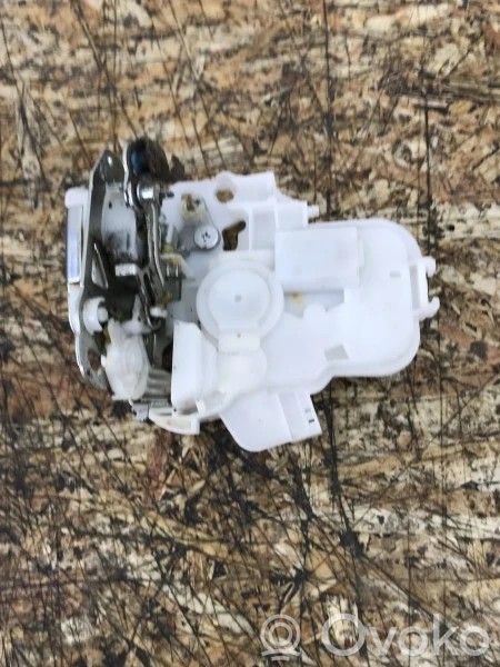 Subaru Outback Rear door lock 