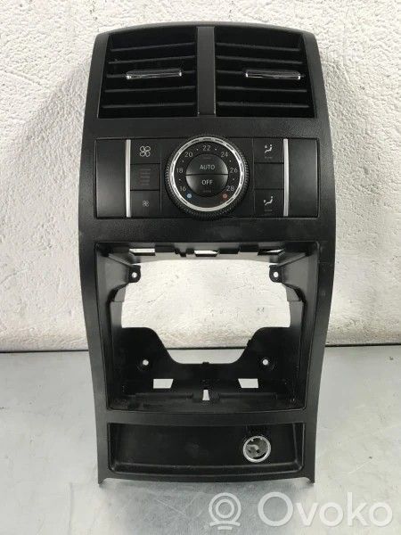 Mercedes-Benz GL X164 Oro kondicionieriaus/ klimato/ pečiuko valdymo blokas (salone) 