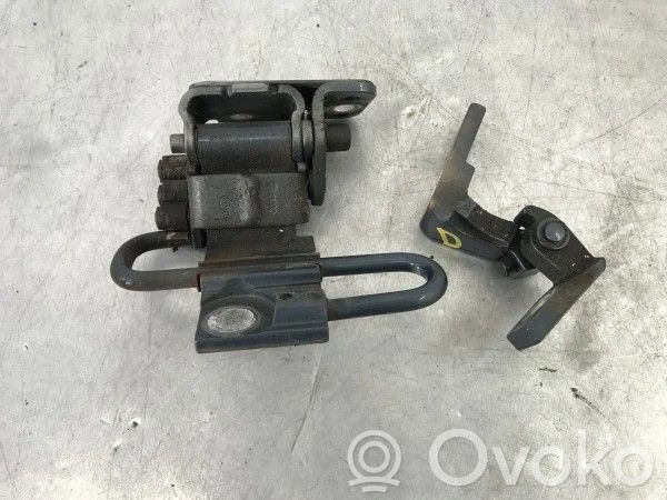 Audi A6 S6 C6 4F Etuoven alasarana 