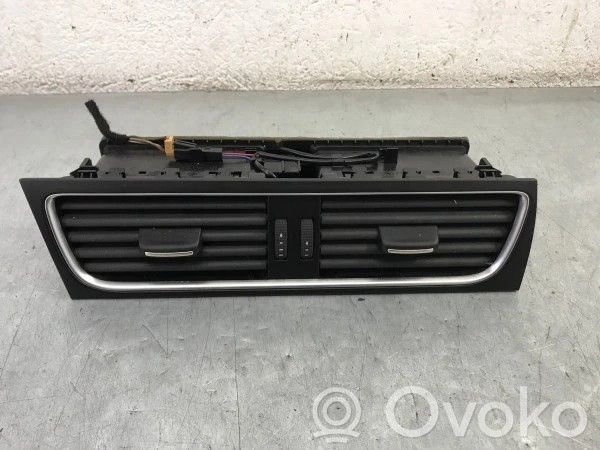 Audi A5 Sportback 8TA Griglia di ventilazione centrale cruscotto 