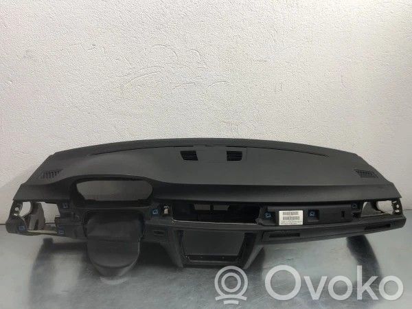 BMW 3 E90 E91 Dashboard 