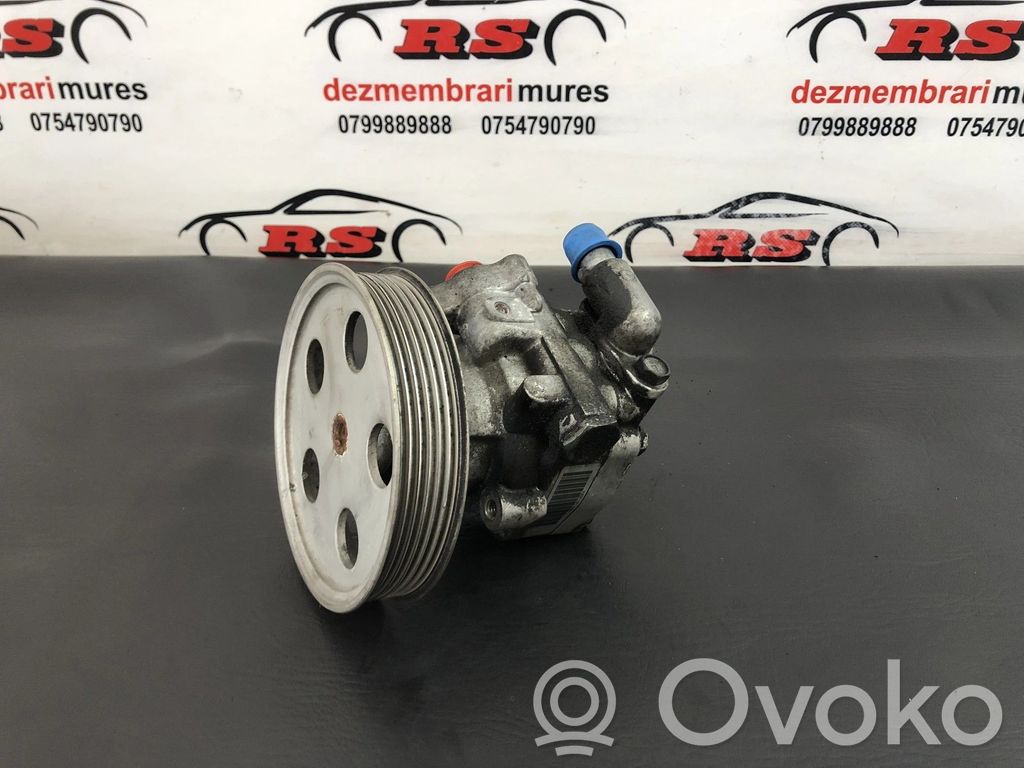 Audi A4 S4 B8 8K Vairo stiprintuvo siurblys 