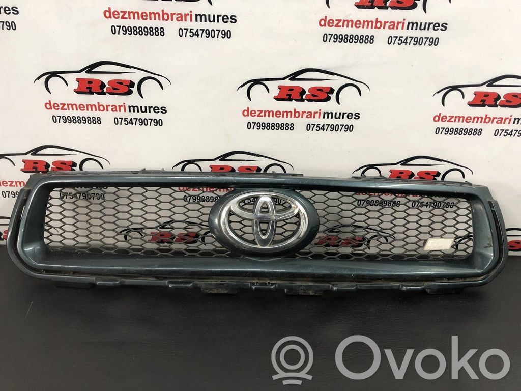 Toyota RAV 4 (XA30) Griglia superiore del radiatore paraurti anteriore 