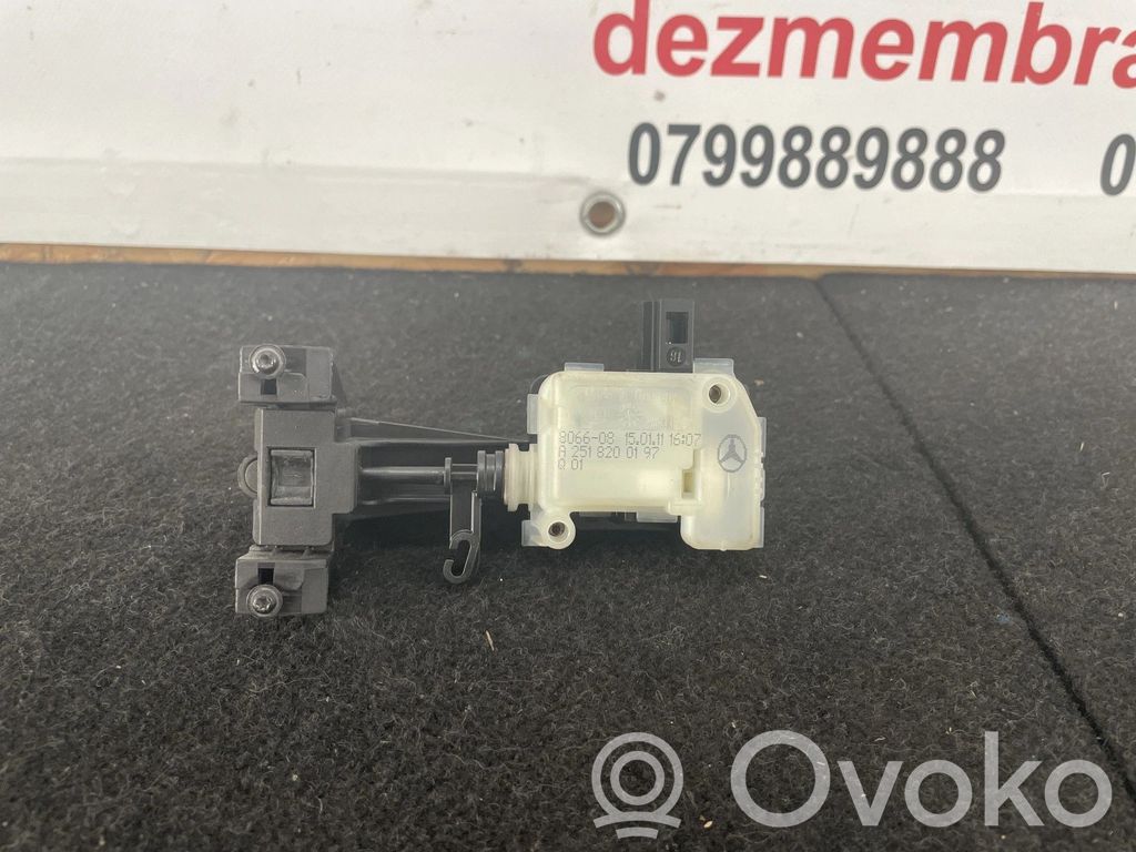 Mercedes-Benz R W251 Keskuslukituksen moottori 