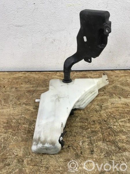 Audi A4 S4 B8 8K Windshield washer fluid reservoir/tank 