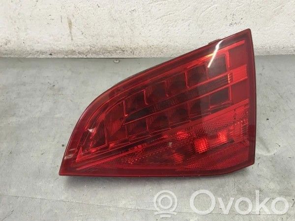 Audi A4 S4 B8 8K Lampy tylnej klapy bagażnika 