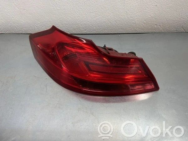 Lampy tylnej klapy bagażnika   22950973,78934