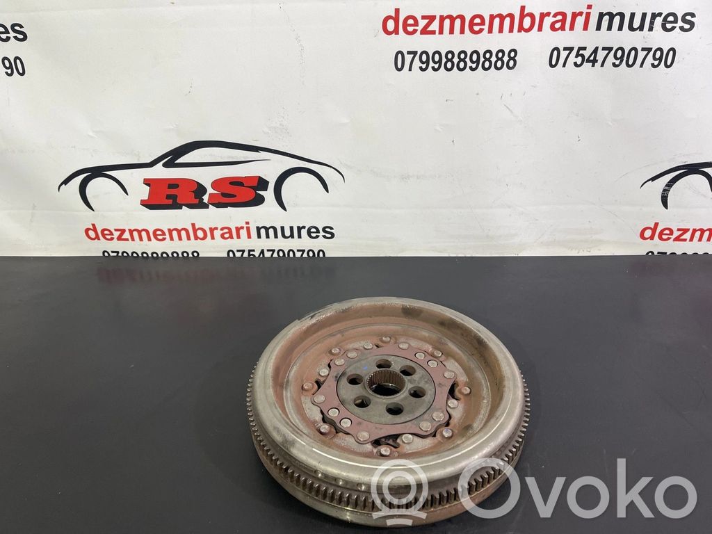 Volkswagen PASSAT B7 Flywheel 