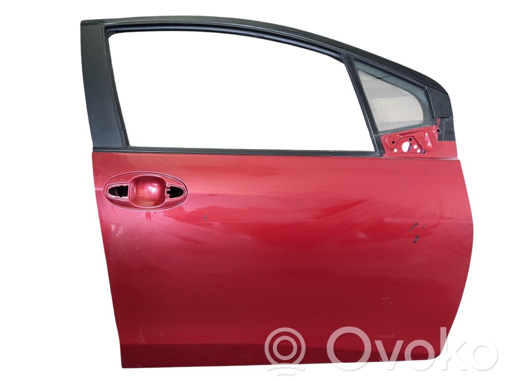 Toyota Yaris Puerta delantera 