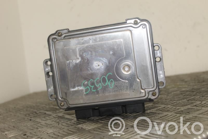Nissan Primera Engine control unit/module 
