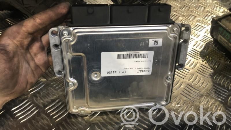 Renault Megane IV Engine control unit/module 