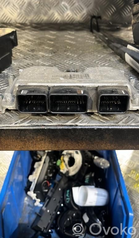 Peugeot 307 Engine control unit/module 