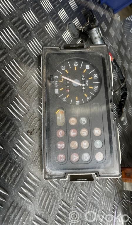 Renault Express Speedometer (instrument cluster) 
