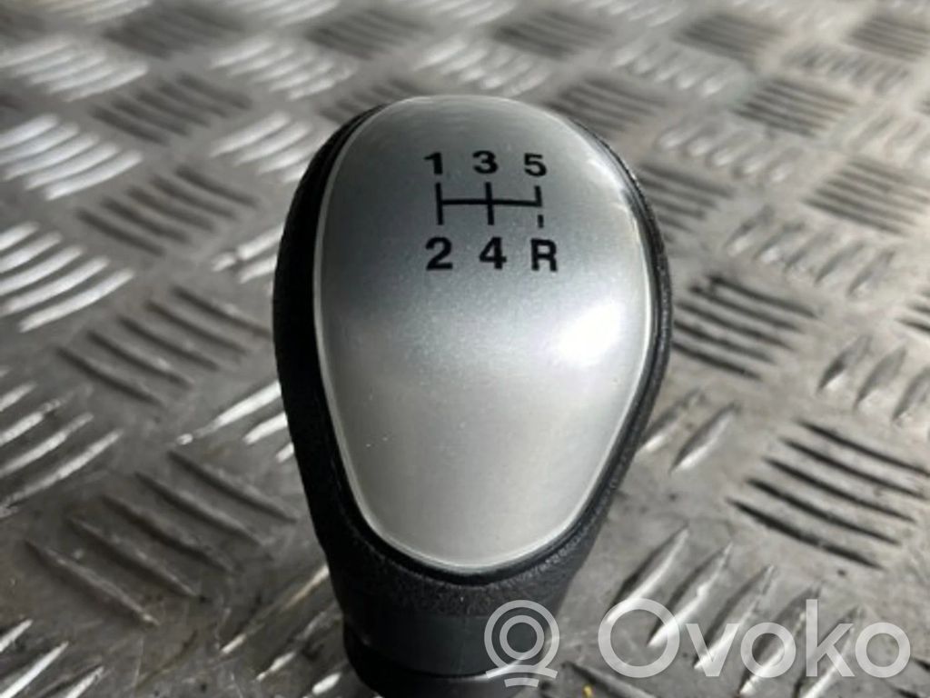 Ford Fiesta Gear lever shifter trim leather/knob 