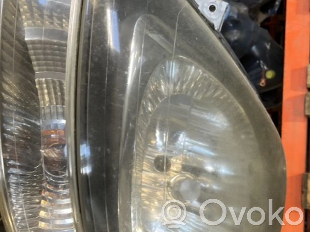 Renault Trafic II (X83) Phare frontale 