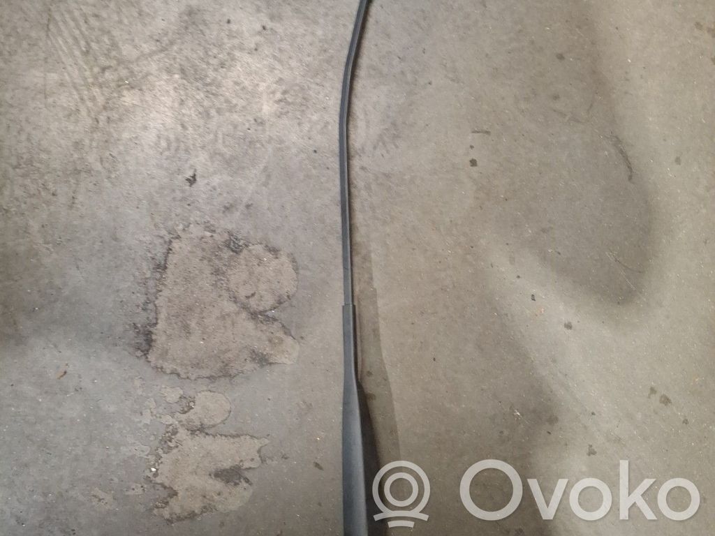 Fiat 500 Front wiper blade arm 