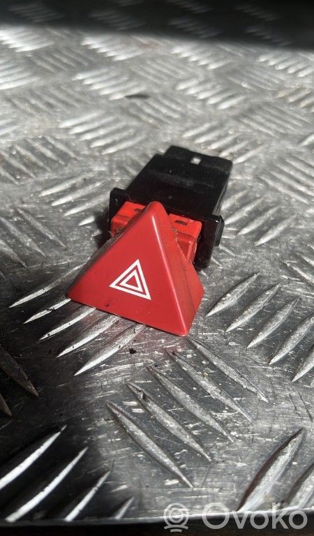 KIA Picanto Botón interruptor de luz de peligro 