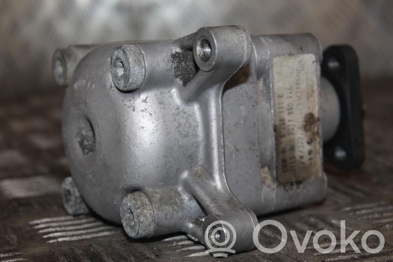 BMW 3 E46 Power steering pump 
