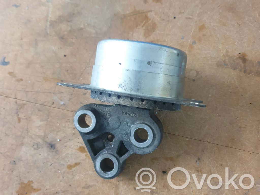 Engine mount bracket   12785084