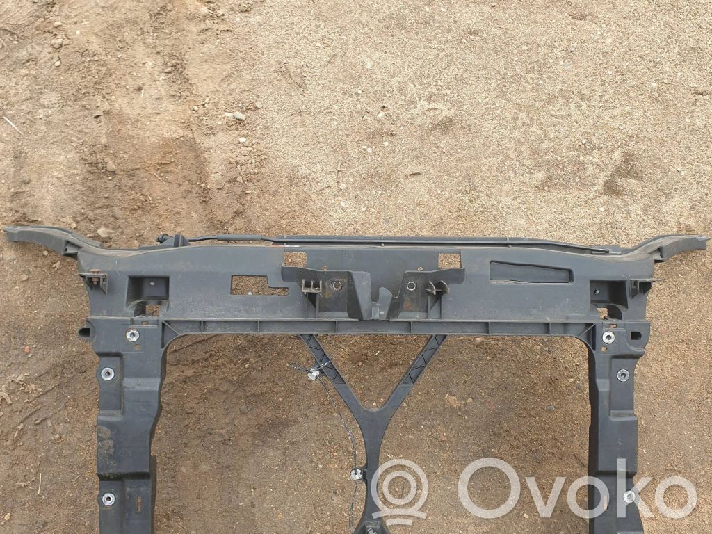 Mazda 5 Radiatorių panelė 
