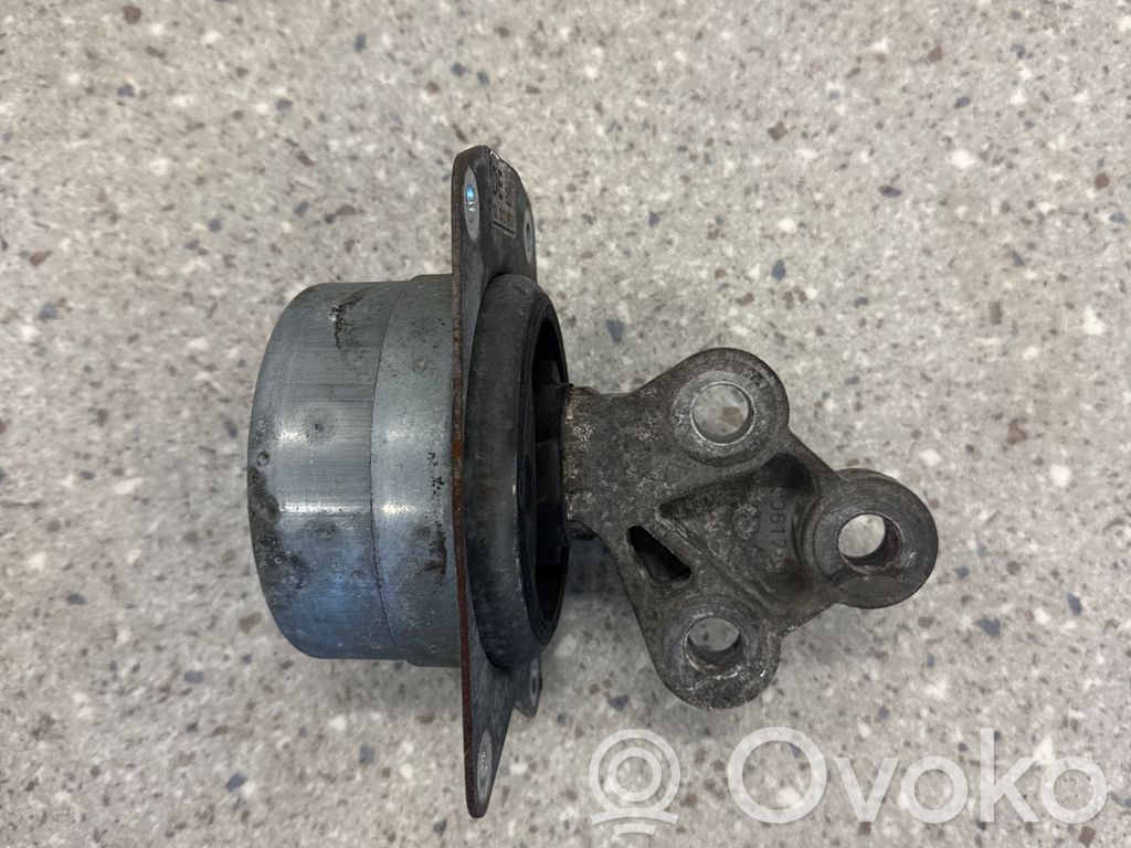 Opel Insignia A Dzinēja spilvens 