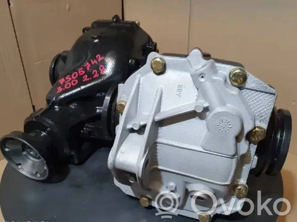 Hinterachsdifferential   7505742
