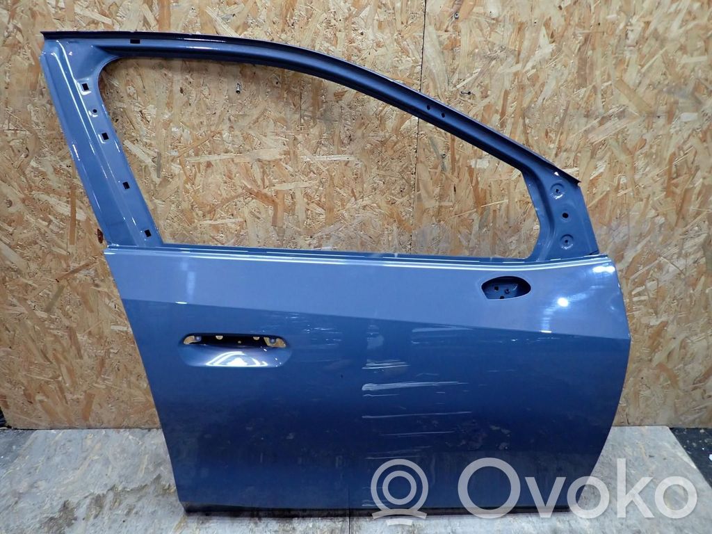 BMW 2 Active Tourer U06 Puerta delantera 