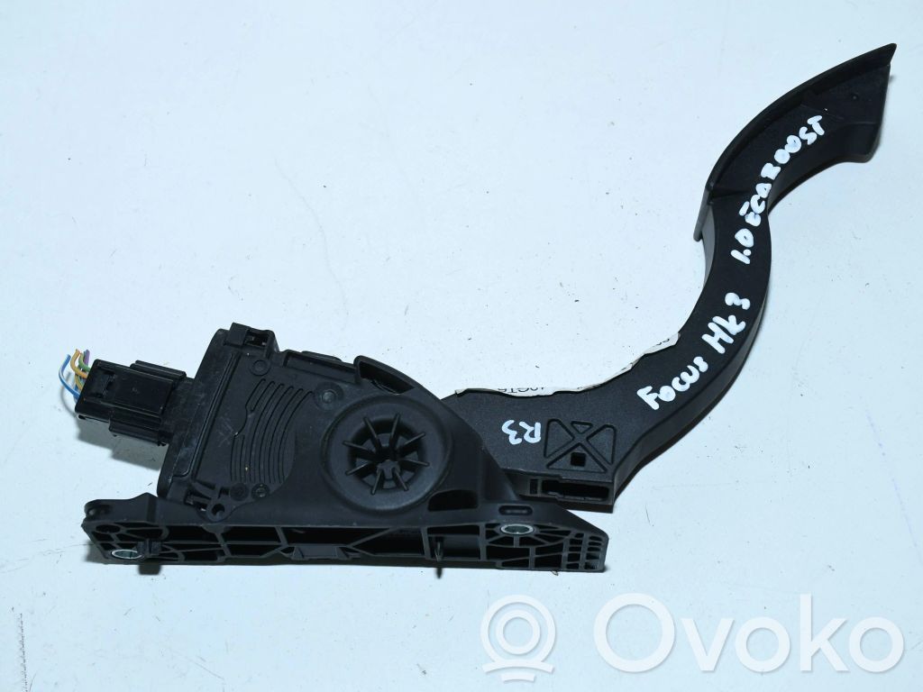 Accelerator throttle pedal   BV619F836AB