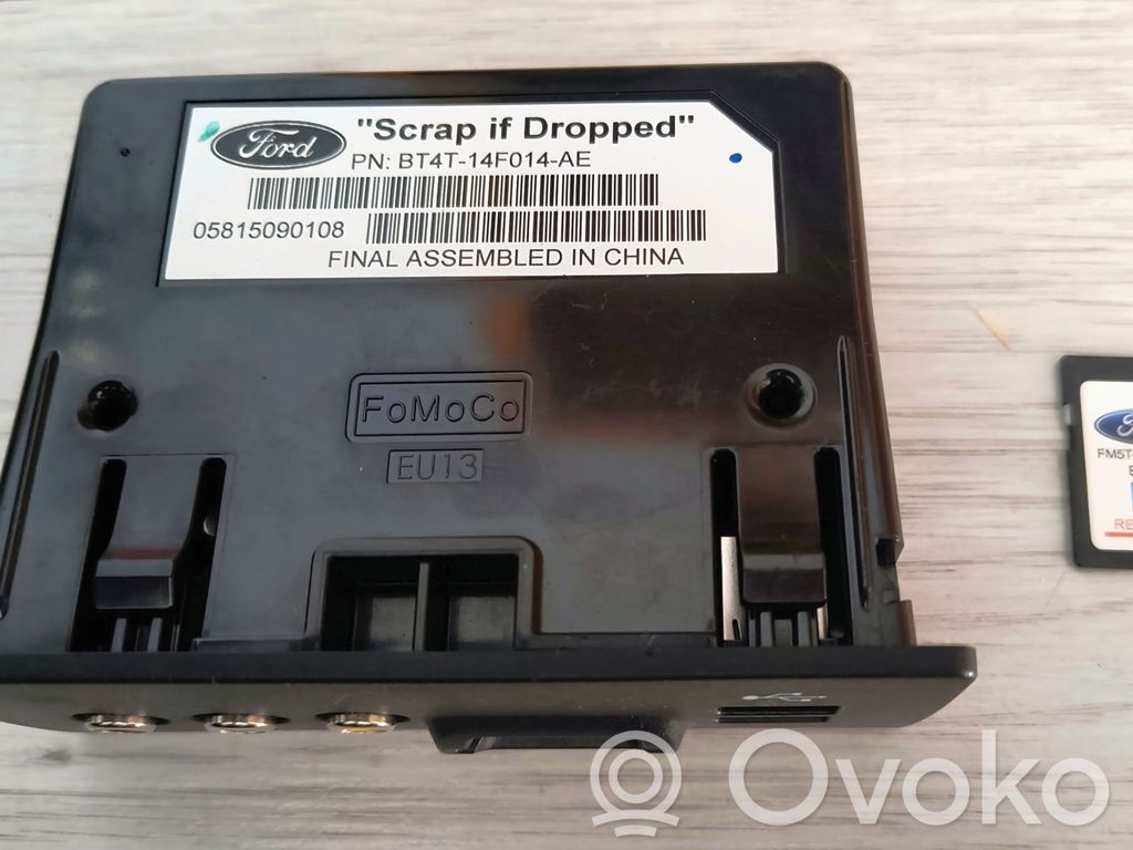 USB socket connector   BT4T14F014AE,FM5T19H449FC,BT4T14F014AE,FM5T19H449FC