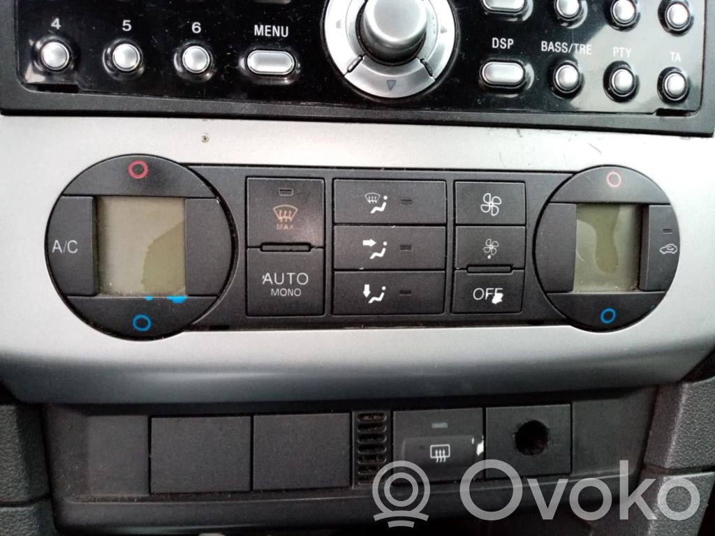 Ford Focus Climate control unit 