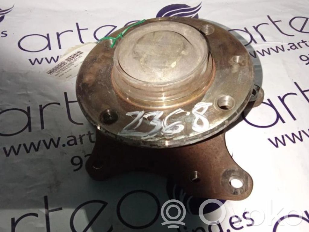 Peugeot 307 Aizmugurē riteņa rumbas vārpstas šarnīrs (stupica, capfa) 