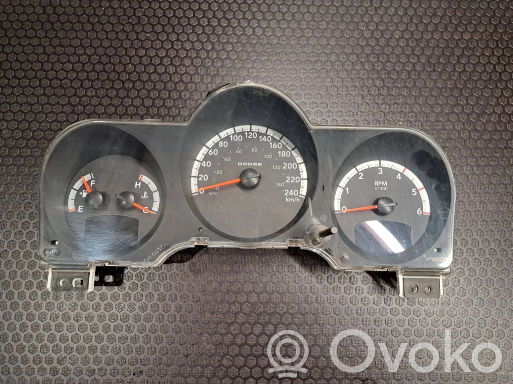 Dodge Nitro Speedometer (instrument cluster) 