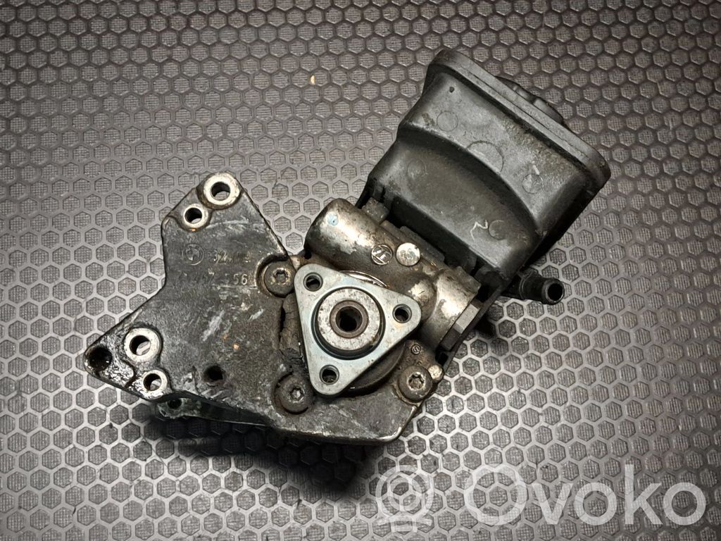 BMW X5 E53 Power steering pump 