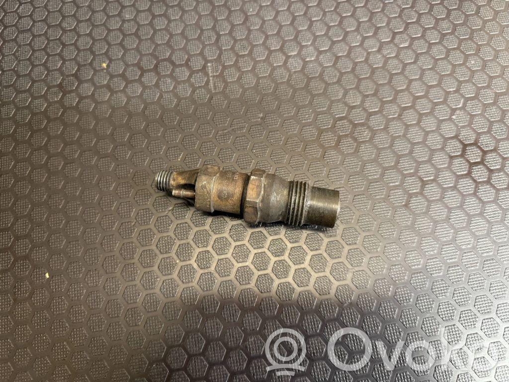 Volkswagen Transporter - Caravelle T4 Fuel injector 