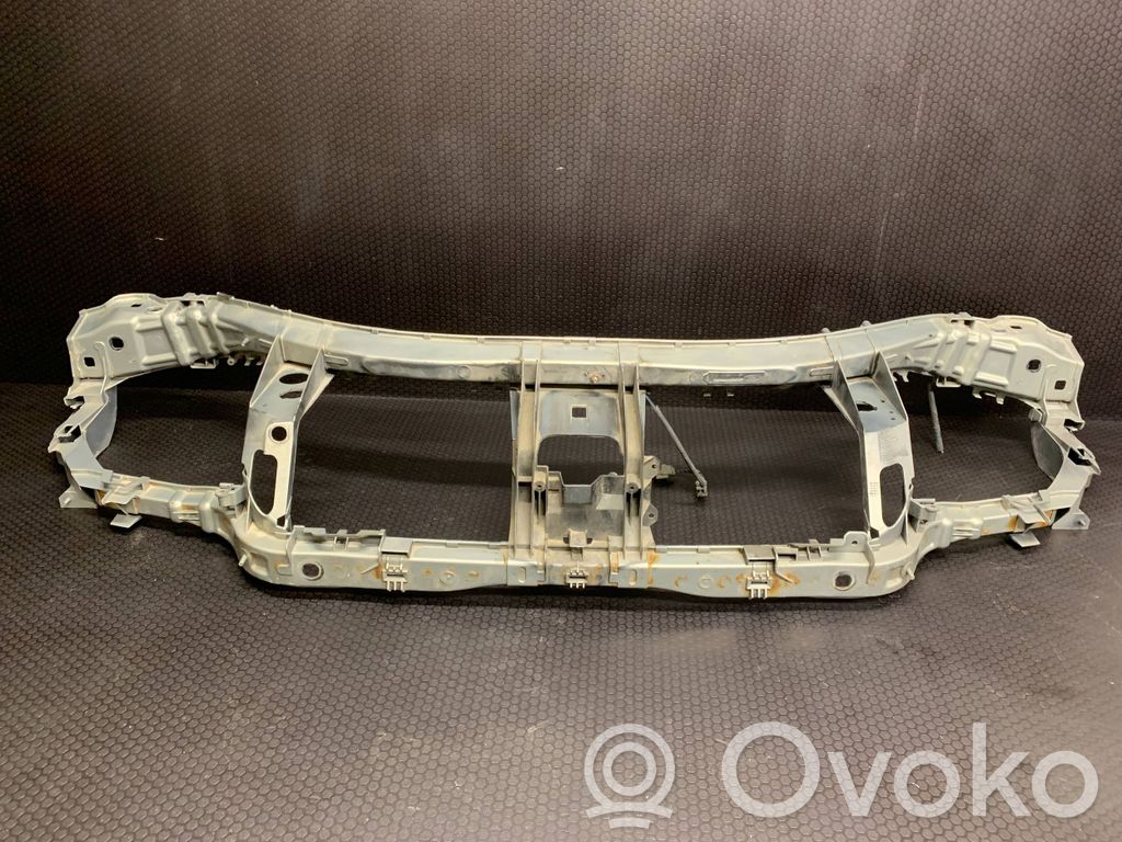 Radiatoru panelis   8B041,KA7053