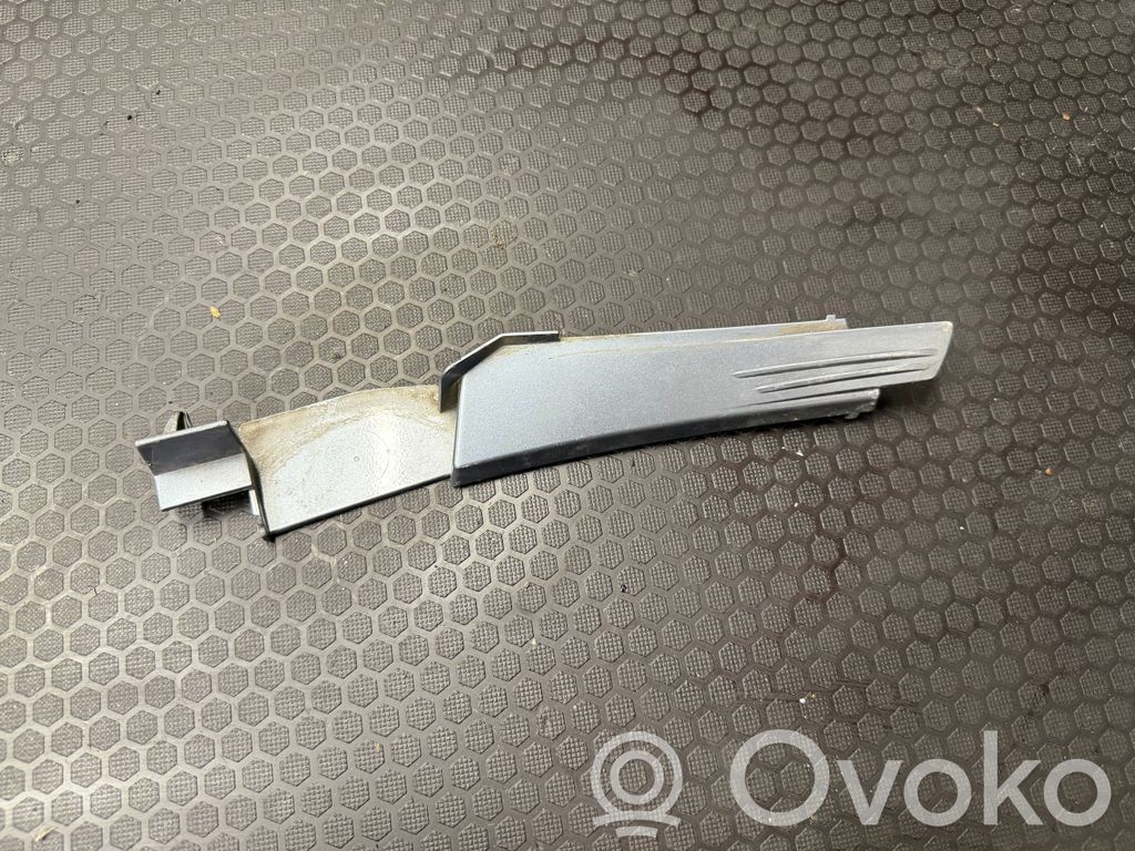 Opel Zafira B Inne części karoserii 