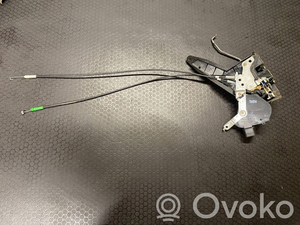 Toyota Corolla Verso E121 Priekšpusē slēdzene 