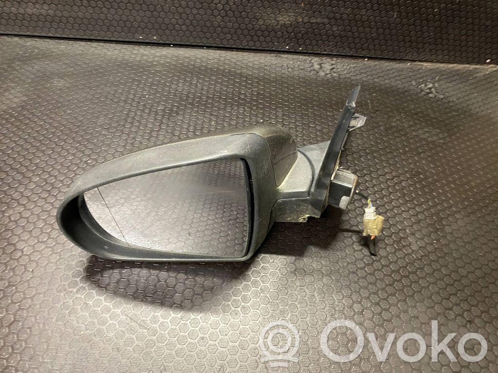 Mitsubishi Colt Elektryczne lusterko boczne drzwi przednich 