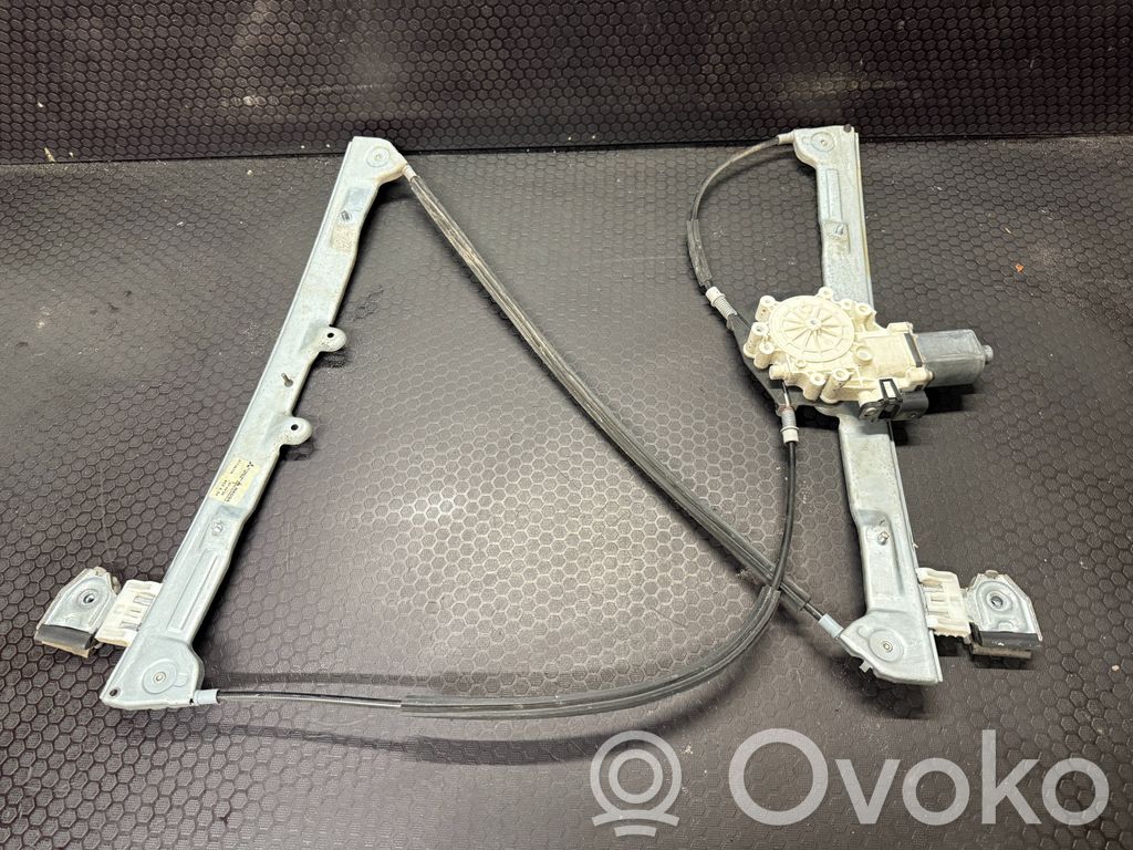 Mitsubishi Colt Regulador de puerta delantera con motor 