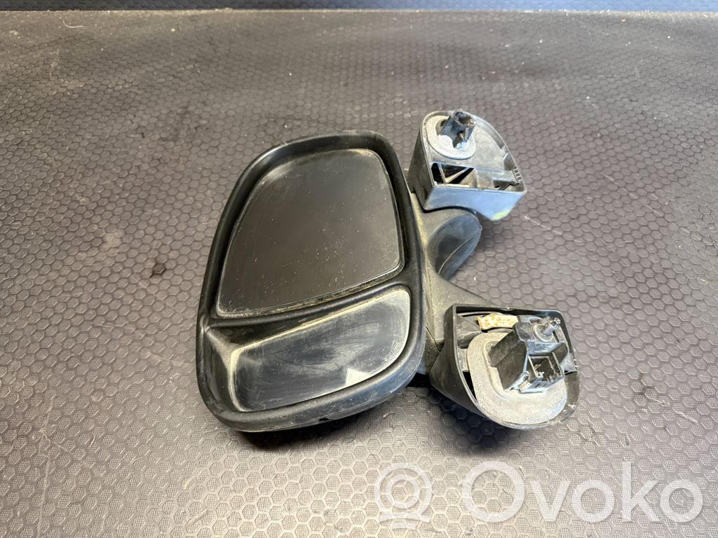 Opel Vivaro Elektryczne lusterko boczne drzwi przednich 