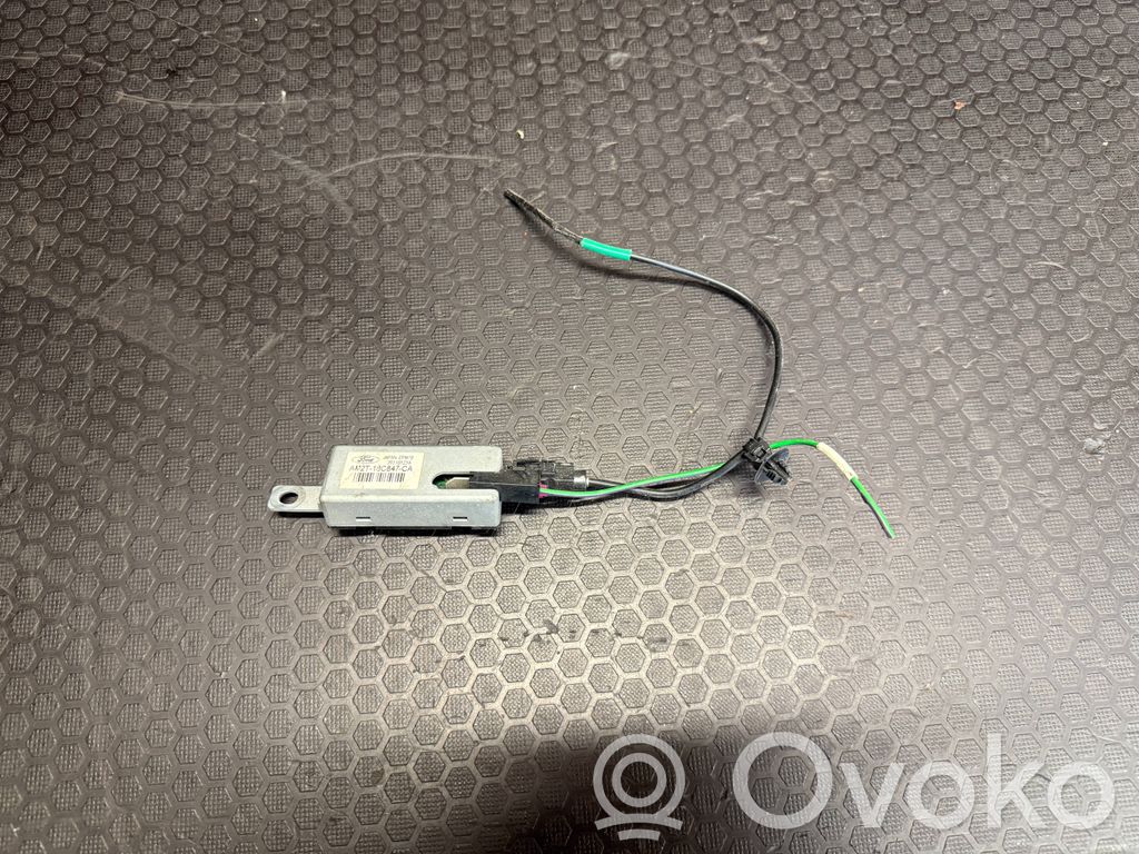 Ford S-MAX Antenas pastiprinātājs 