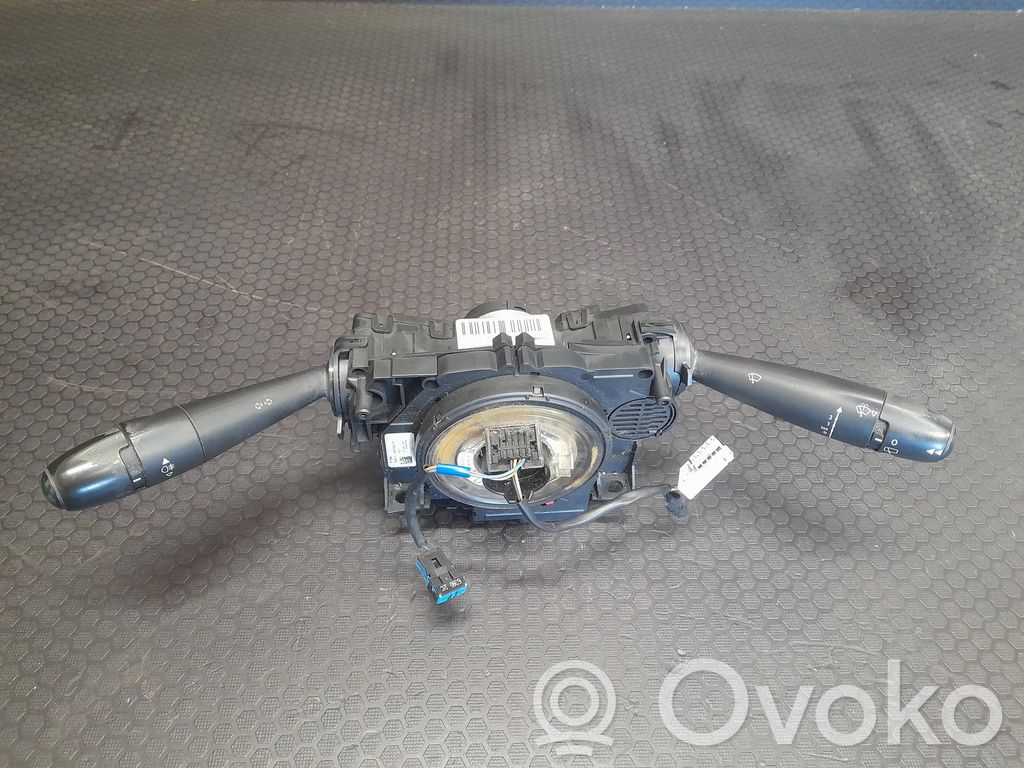 Peugeot 5008 Interruptor/palanca de limpiador de luz de giro 